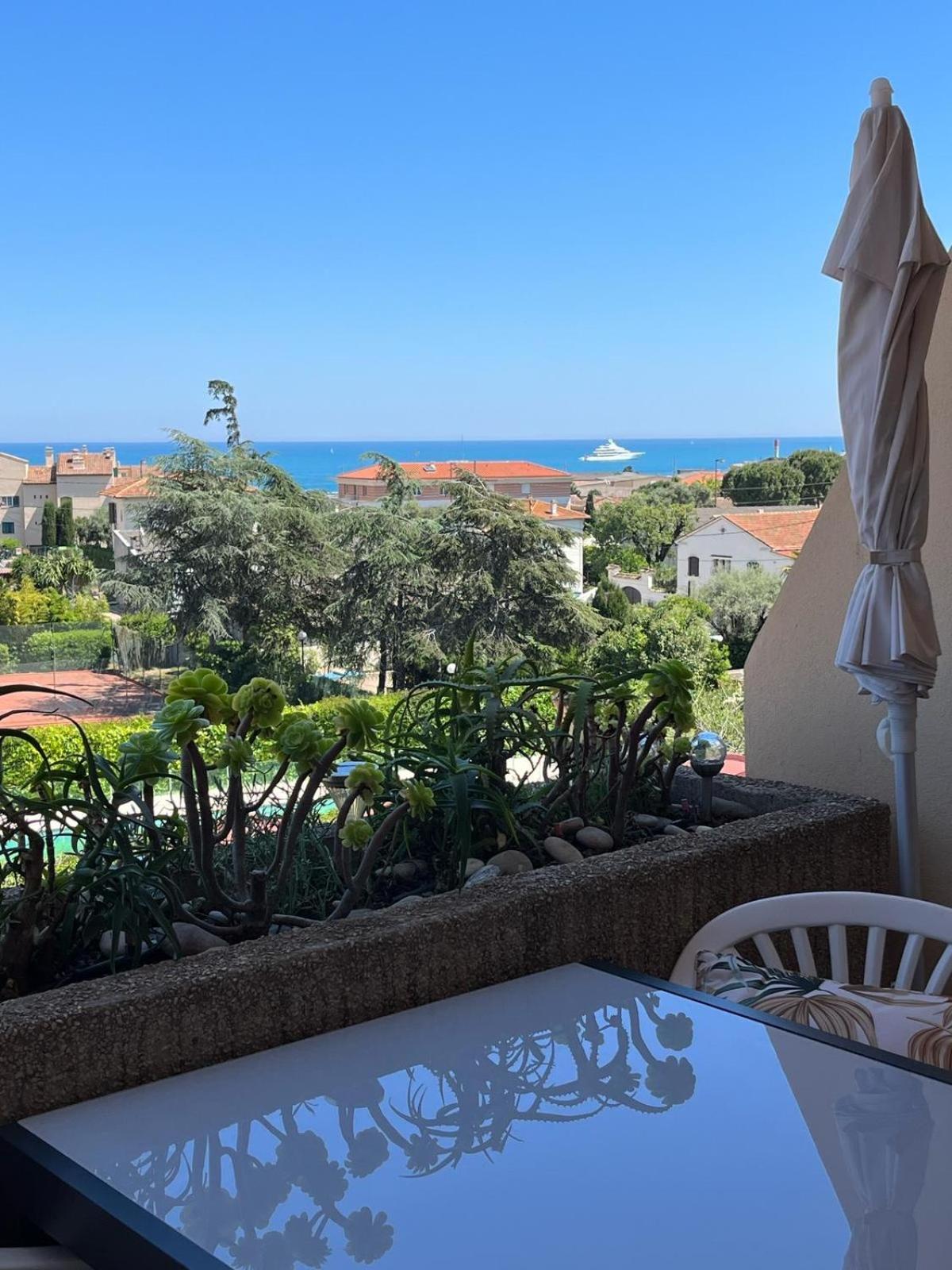 Antibes Secured Parc Velusine With Private Parking, Terrace, Pools And Tennis Courts. Extérieur photo